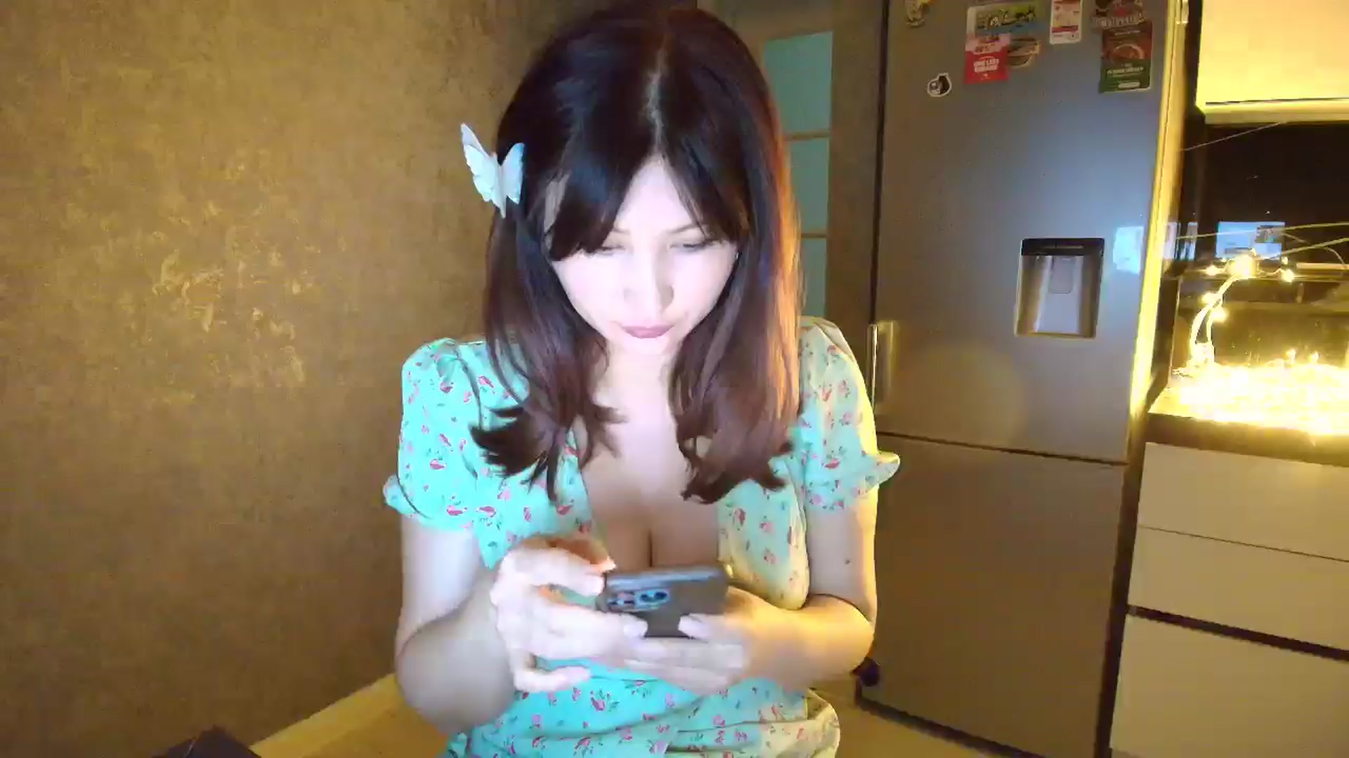 Gallery image thumbnail from Elfleur's myfreecams stream on, 11/30/2025, 03:14 image 14 of 20