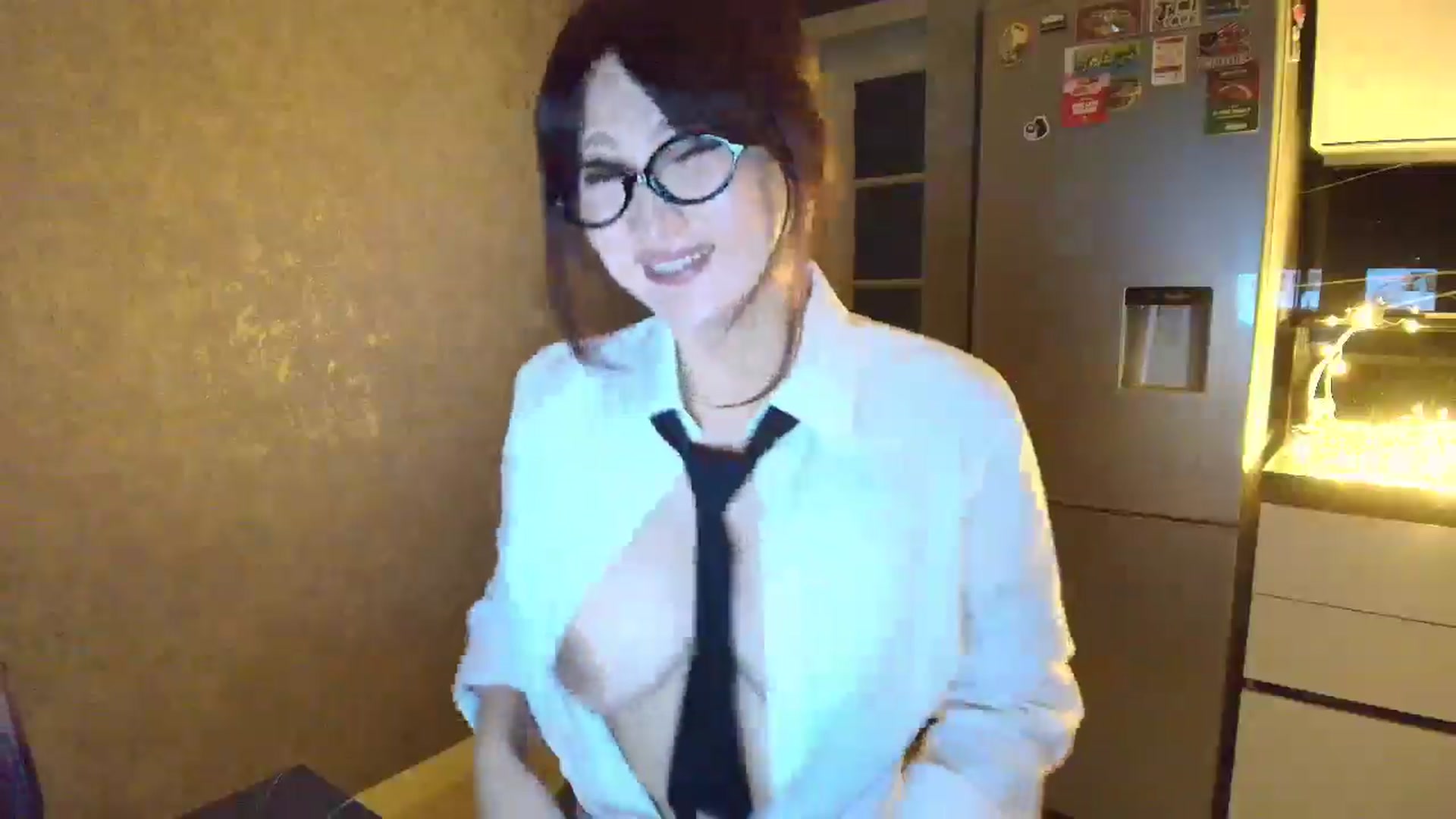 Gallery image thumbnail from Elfleur's myfreecams stream on, 11/30/2025, 04:21 image 7 of 20