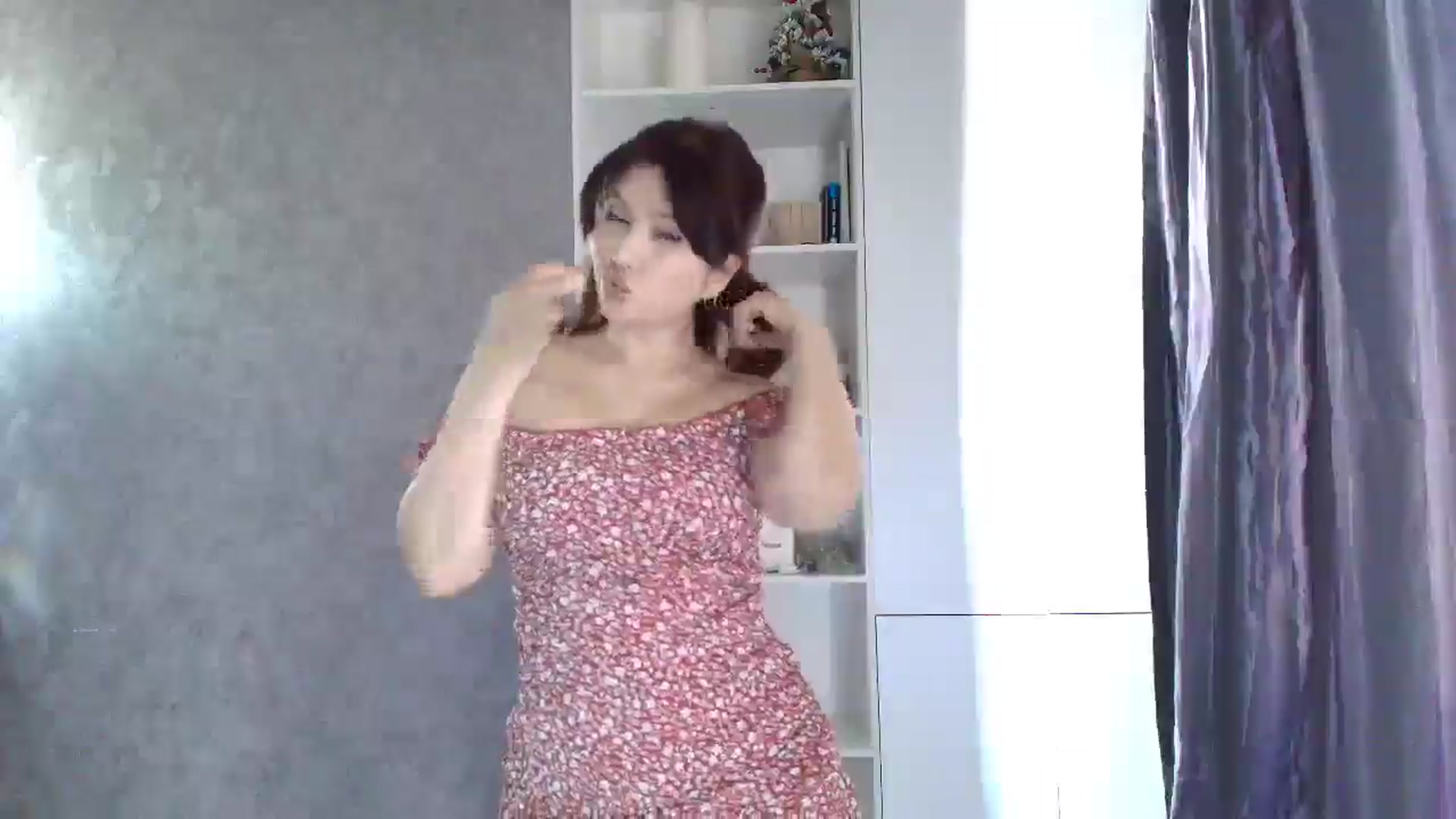 Gallery image thumbnail from Elfleur's myfreecams stream on, 12/02/2025, 05:14 image 18 of 20
