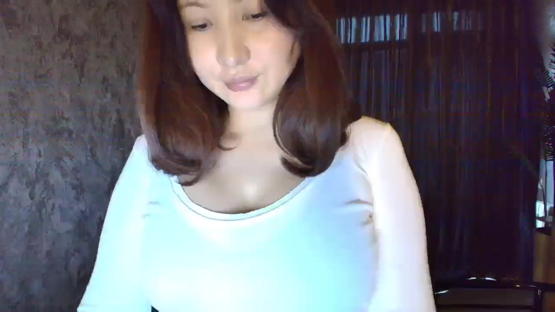 Gallery image thumbnail from Elfleur's myfreecams stream on, 12/03/2025, 03:14 image 8 of 20