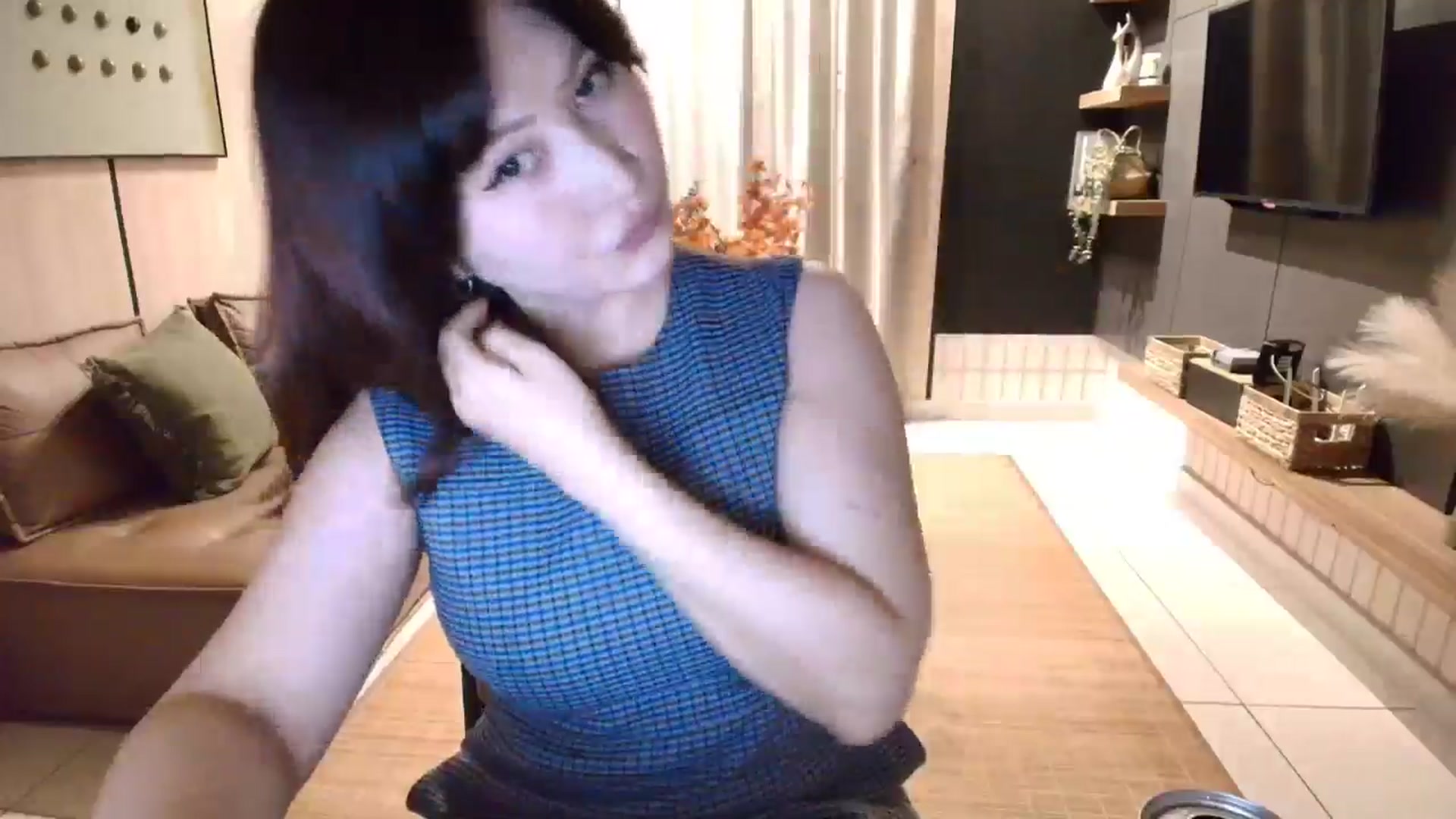 Gallery image thumbnail from Elfleur's myfreecams stream on, 12/07/2025, 22:14 image 10 of 20