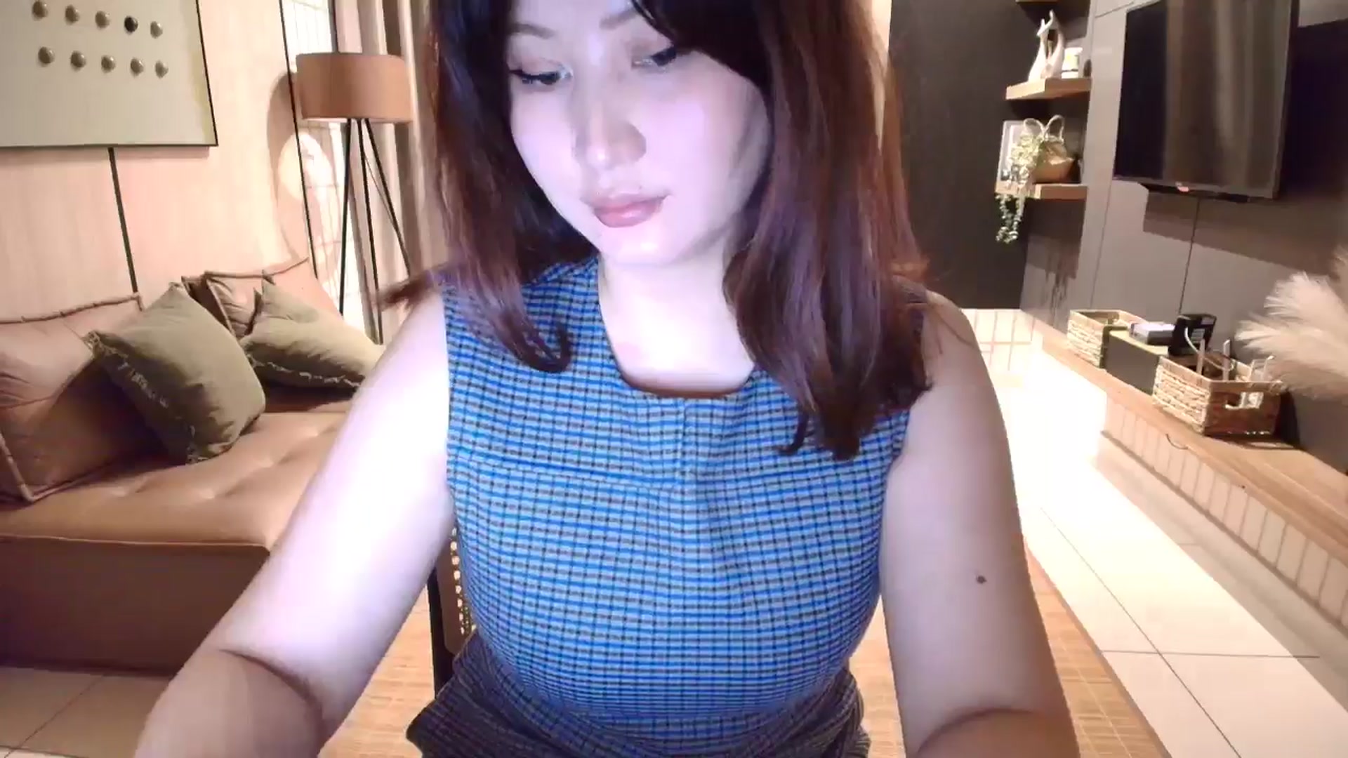 Gallery image thumbnail from Elfleur's myfreecams stream on, 12/07/2025, 22:14 image 8 of 20