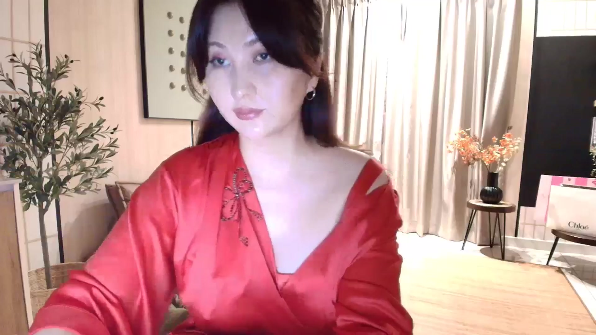 Gallery image thumbnail from Elfleur's myfreecams stream on, 12/11/2025, 20:38 image 17 of 20