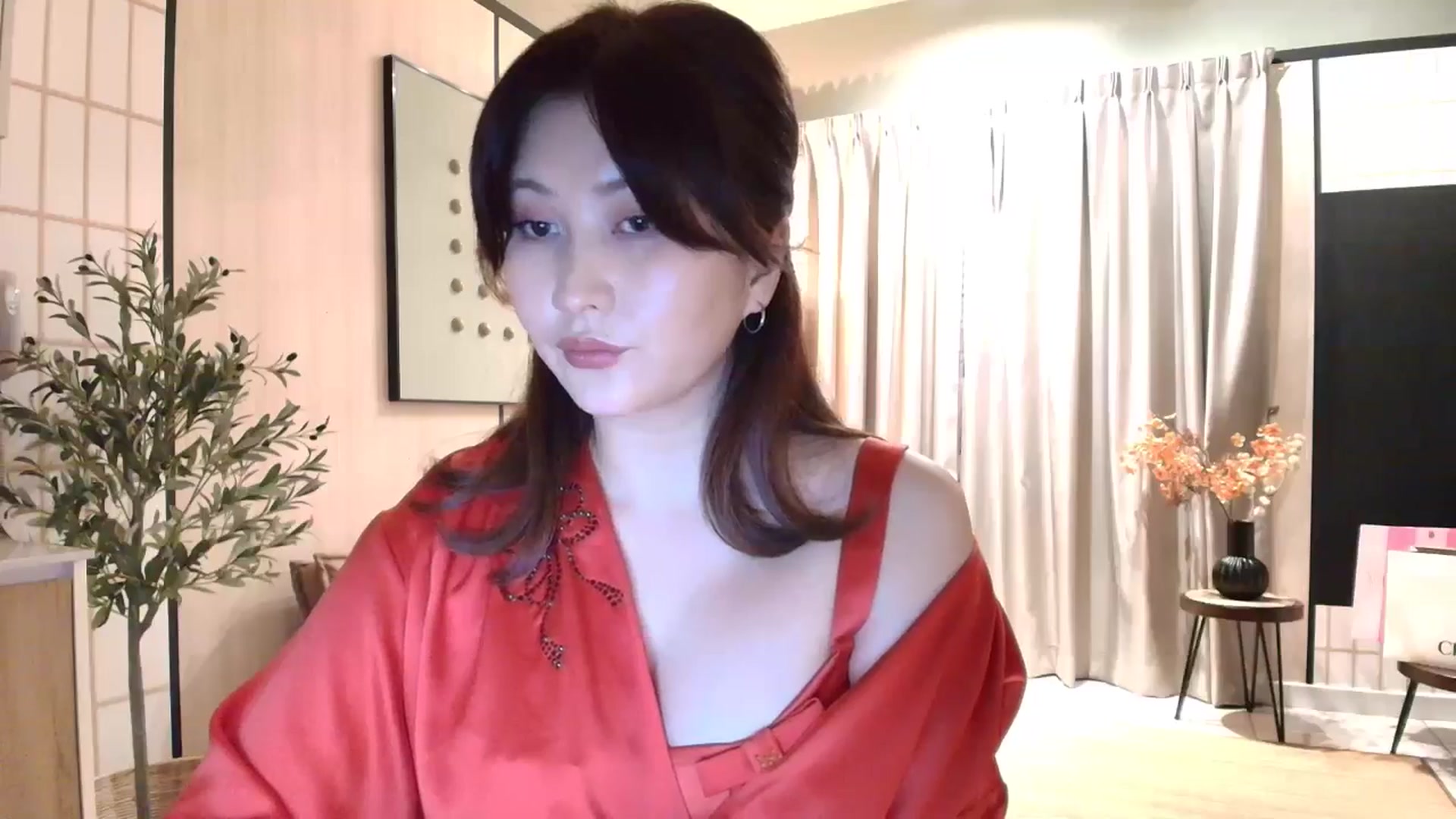 Gallery image thumbnail from Elfleur's myfreecams stream on, 12/11/2025, 20:38 image 4 of 20