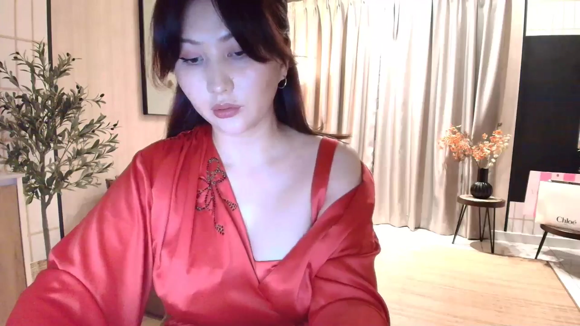 Gallery image thumbnail from Elfleur's myfreecams stream on, 12/11/2025, 20:38 image 14 of 20