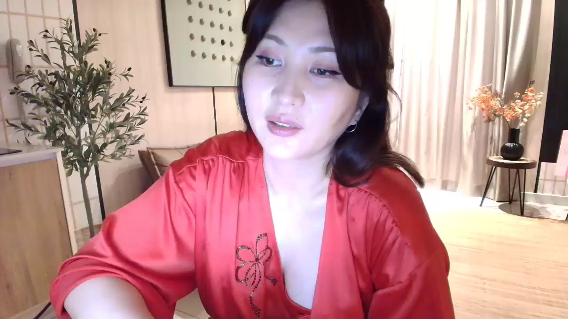 Gallery image thumbnail from Elfleur's myfreecams stream on, 12/12/2025, 24:47 image 1 of 20