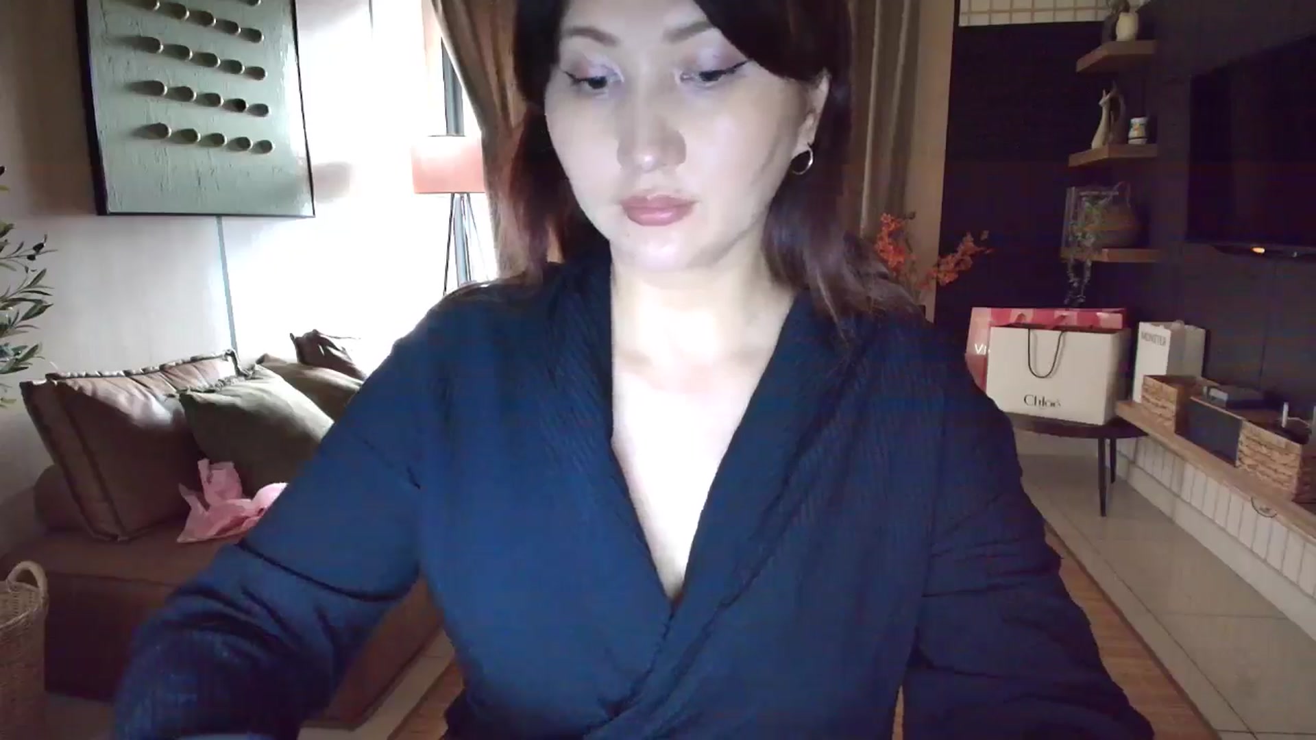 Gallery image thumbnail from Elfleur's myfreecams stream on, 12/13/2025, 24:34 image 16 of 20