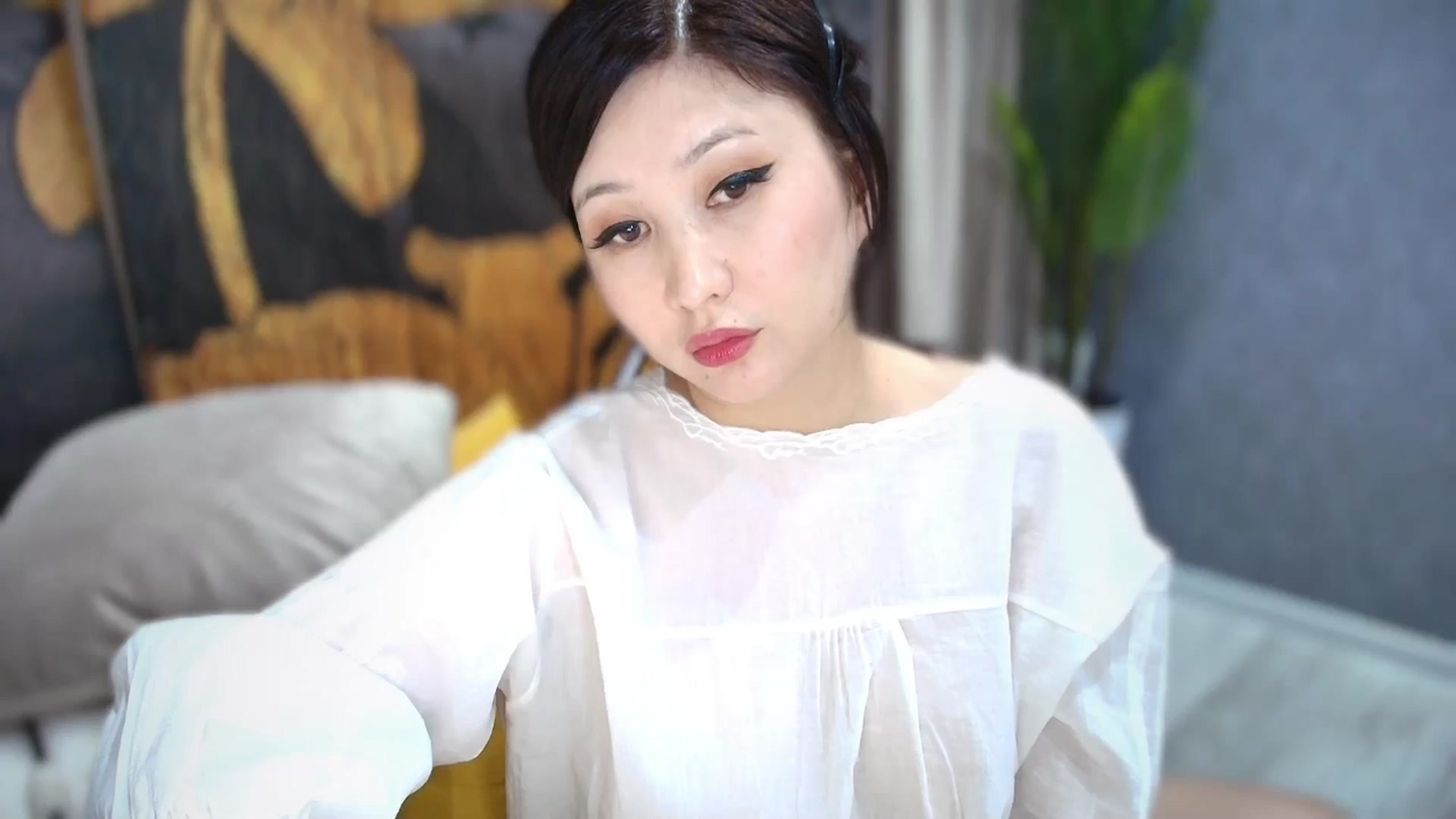 Gallery image thumbnail from Elfleur's myfreecams stream on, 04/20/2026, 22:41 image 17 of 20