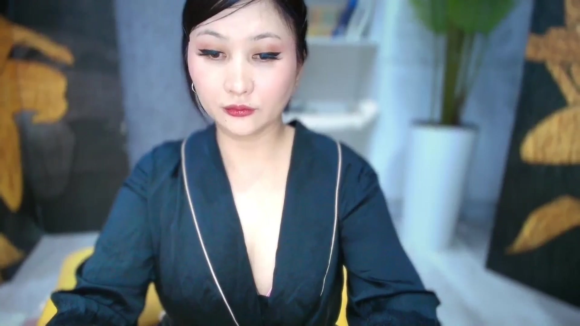 Gallery image thumbnail from Elfleur's myfreecams stream on, 04/22/2026, 20:52 image 6 of 20