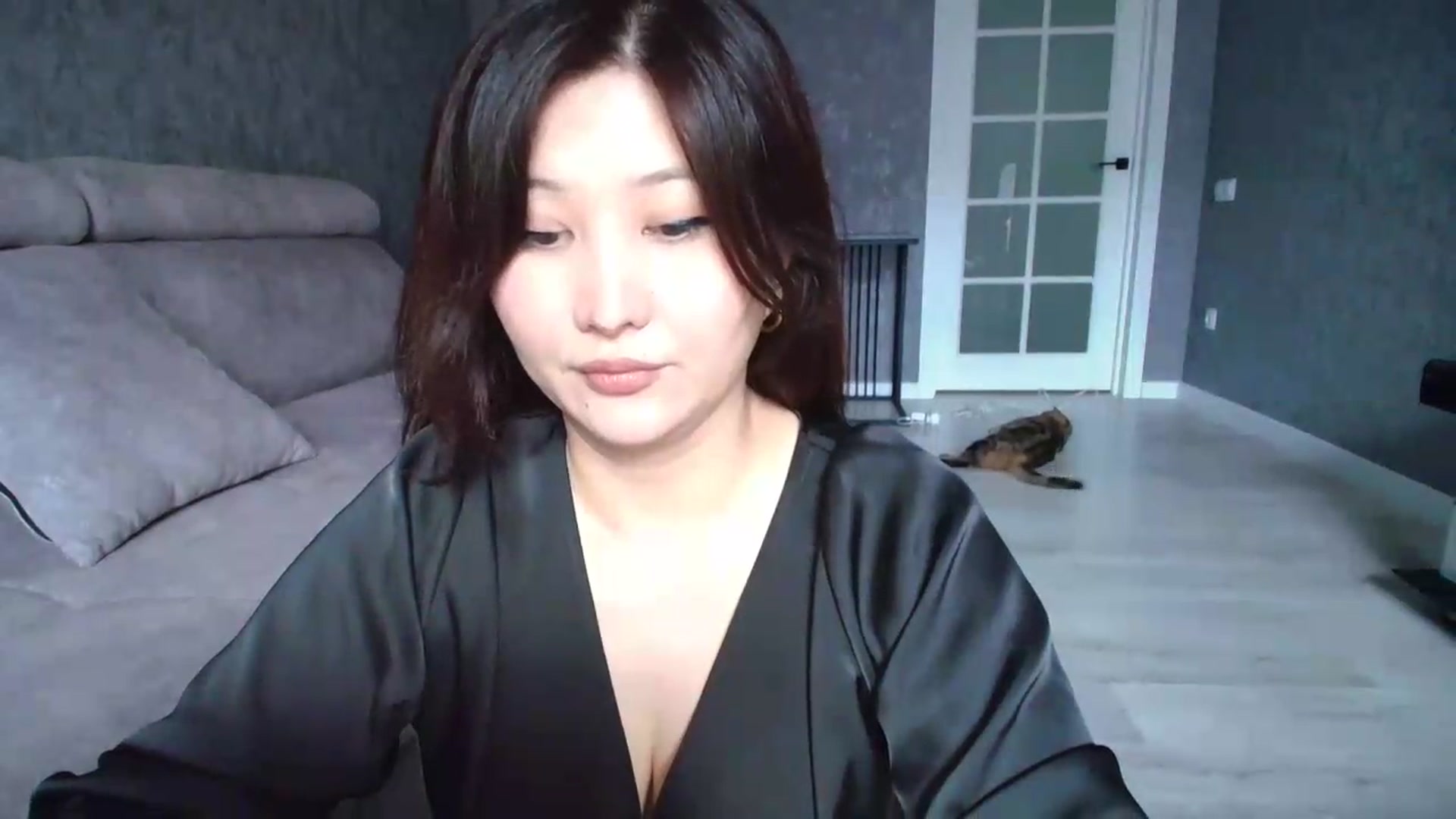 Gallery image thumbnail from Elfleur's myfreecams stream on, 05/10/2026, 03:19 image 15 of 20