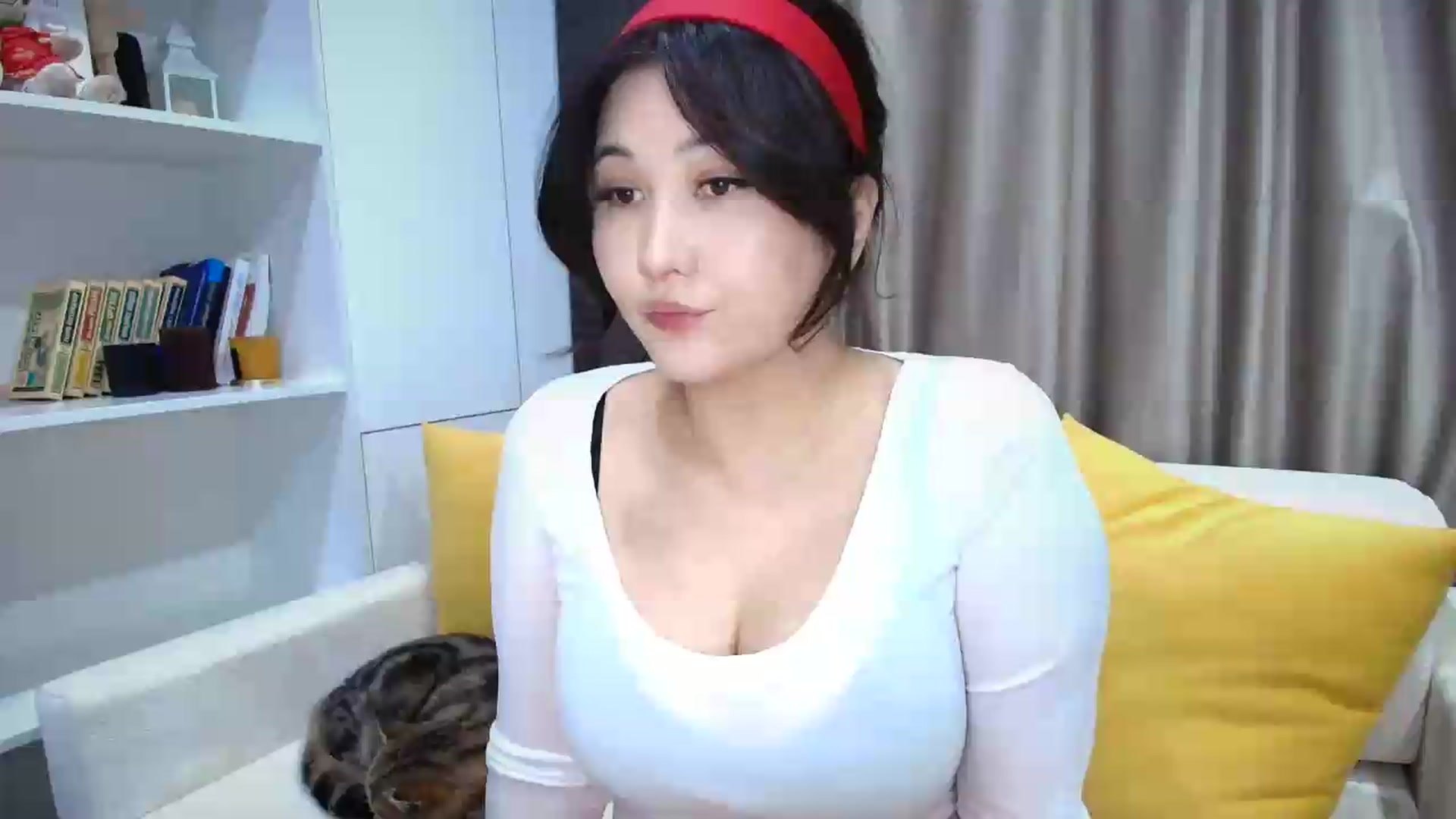 Gallery image thumbnail from Elfleur's myfreecams stream on, 05/11/2026, 20:05 image 20 of 20