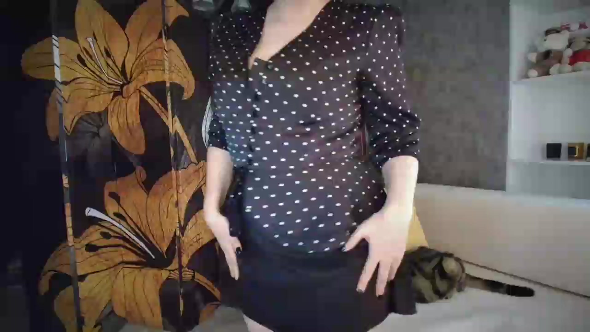 Gallery image thumbnail from Elfleur's myfreecams stream on, 05/17/2026, 03:12 image 1 of 20