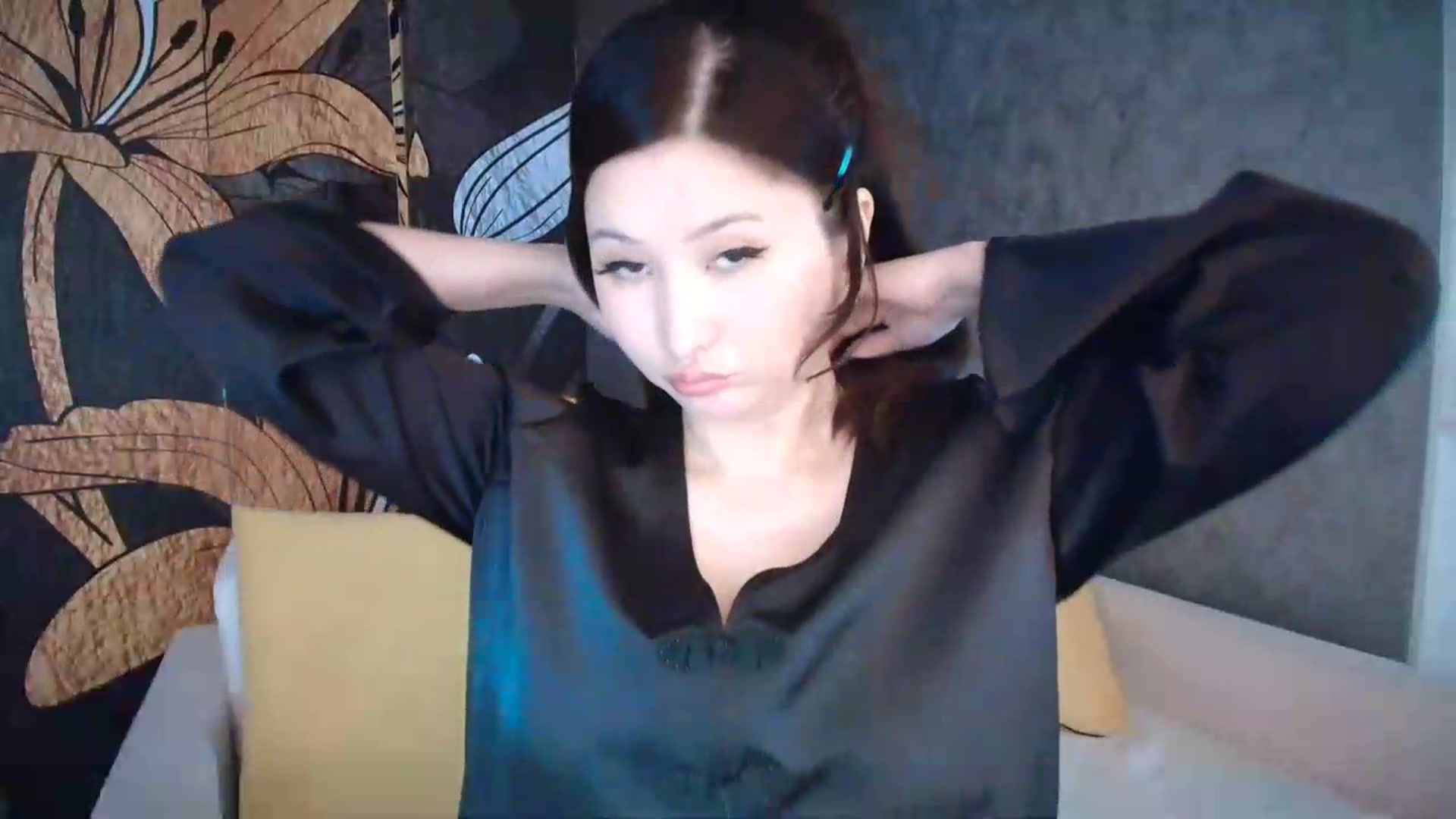 Gallery image thumbnail from Elfleur's myfreecams stream on, 05/19/2026, 03:22 image 19 of 20