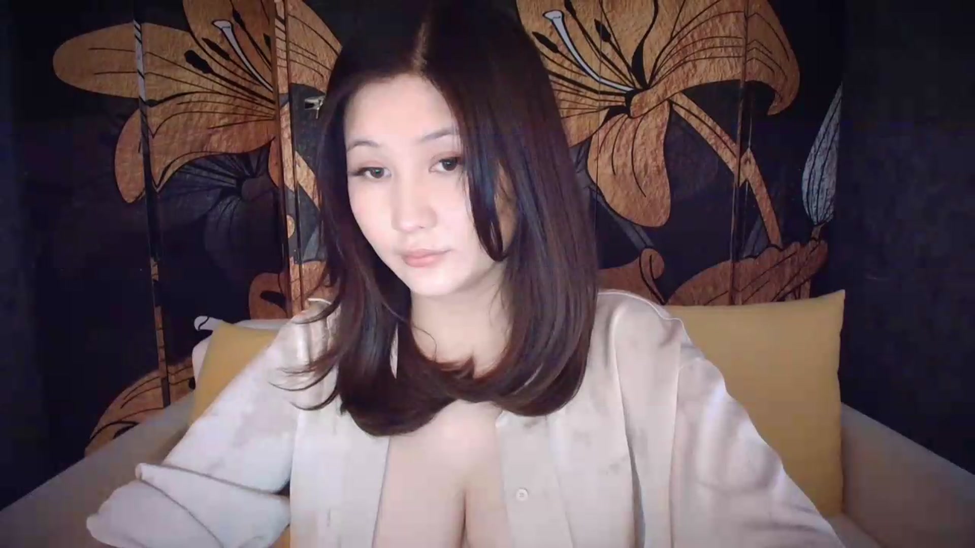 Gallery image thumbnail from Elfleur's myfreecams stream on, 05/22/2026, 04:26 image 4 of 20