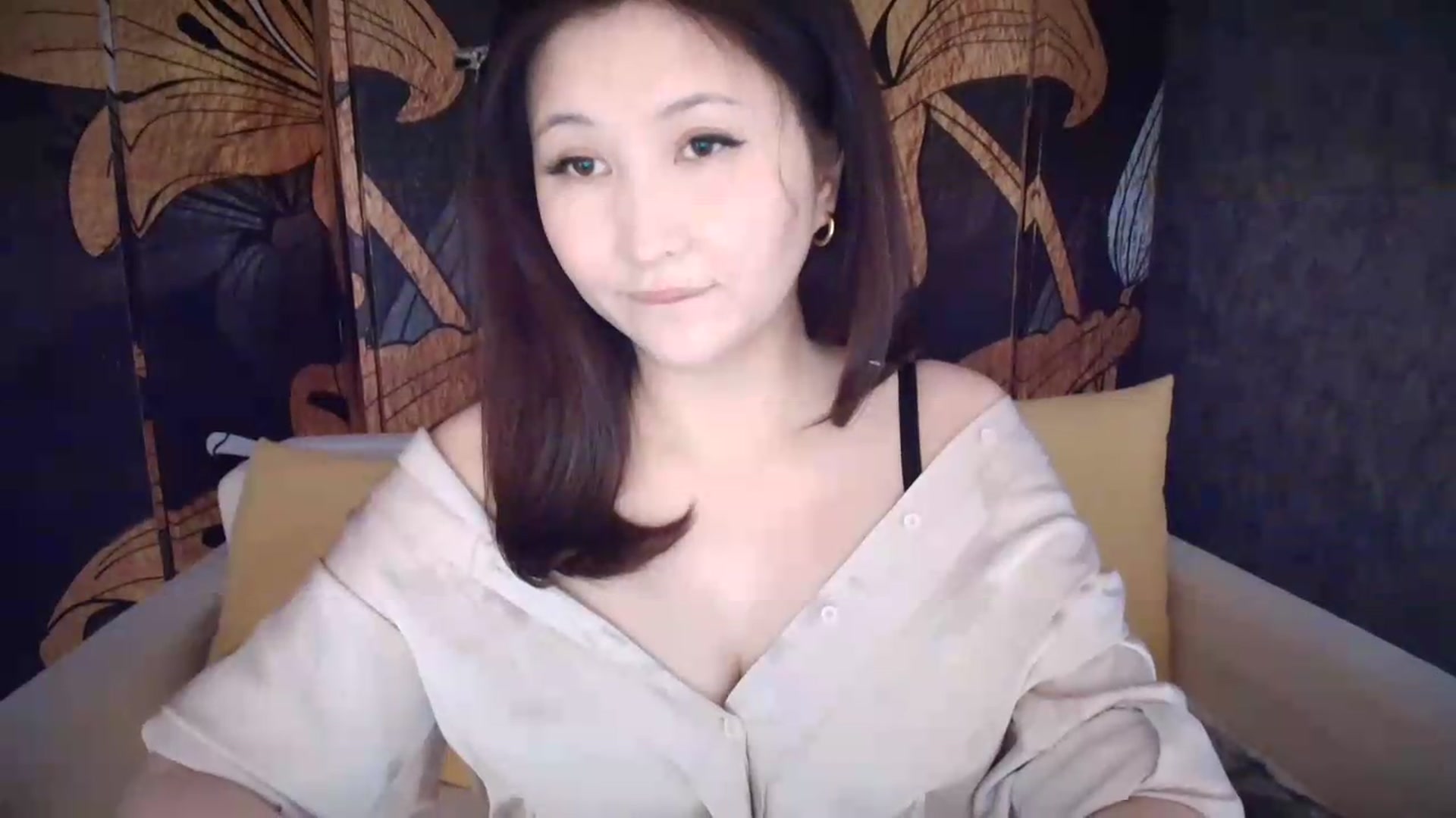 Gallery image thumbnail from Elfleur's myfreecams stream on, 05/22/2026, 04:26 image 5 of 20