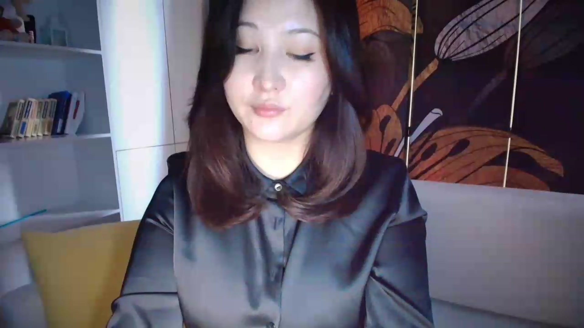 Gallery image thumbnail from Elfleur's myfreecams stream on, 05/26/2026, 01:40 image 3 of 20