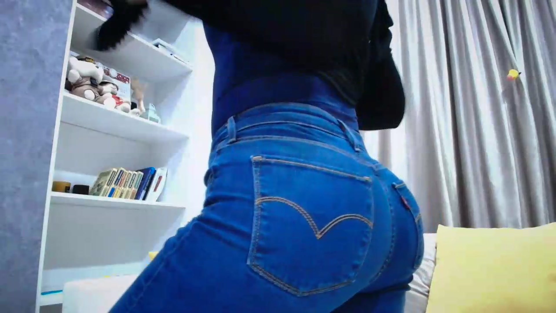 Gallery image thumbnail from Elfleur's myfreecams stream on, 05/27/2026, 22:17 image 13 of 20