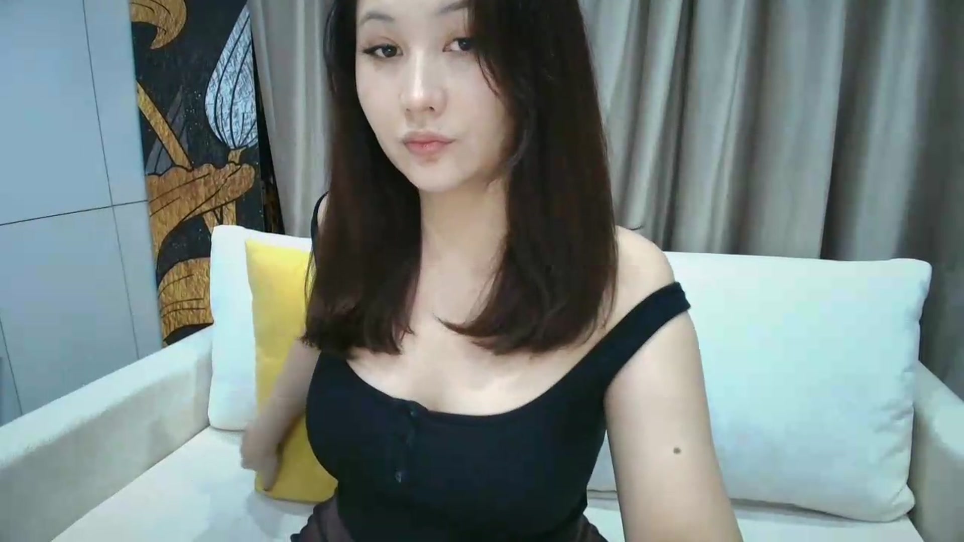 Gallery image thumbnail from Elfleur's myfreecams stream on, 05/31/2026, 23:36 image 9 of 20
