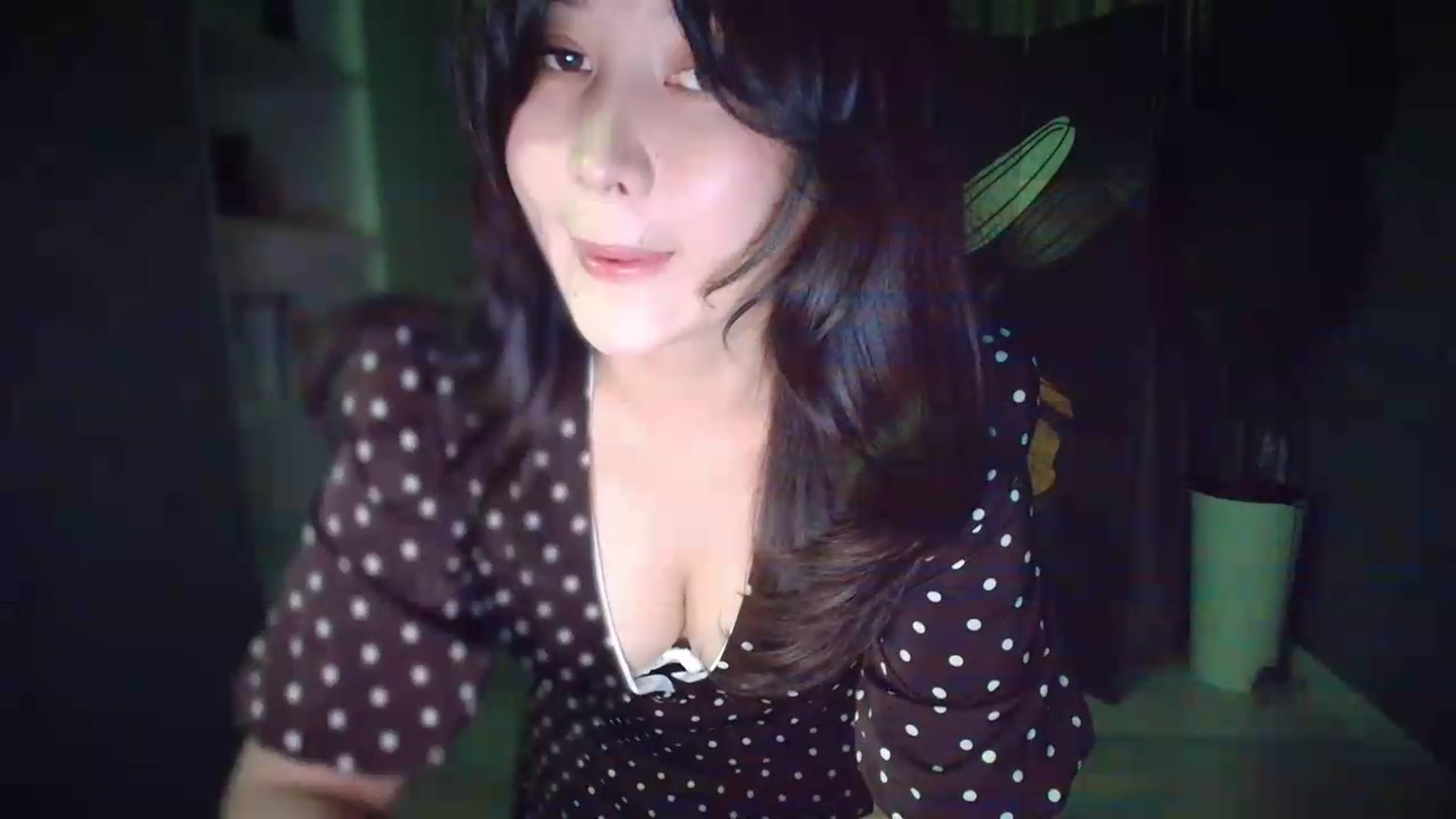 Gallery image thumbnail from Elfleur's myfreecams stream on, 09/16/2026, 19:38 image 5 of 20
