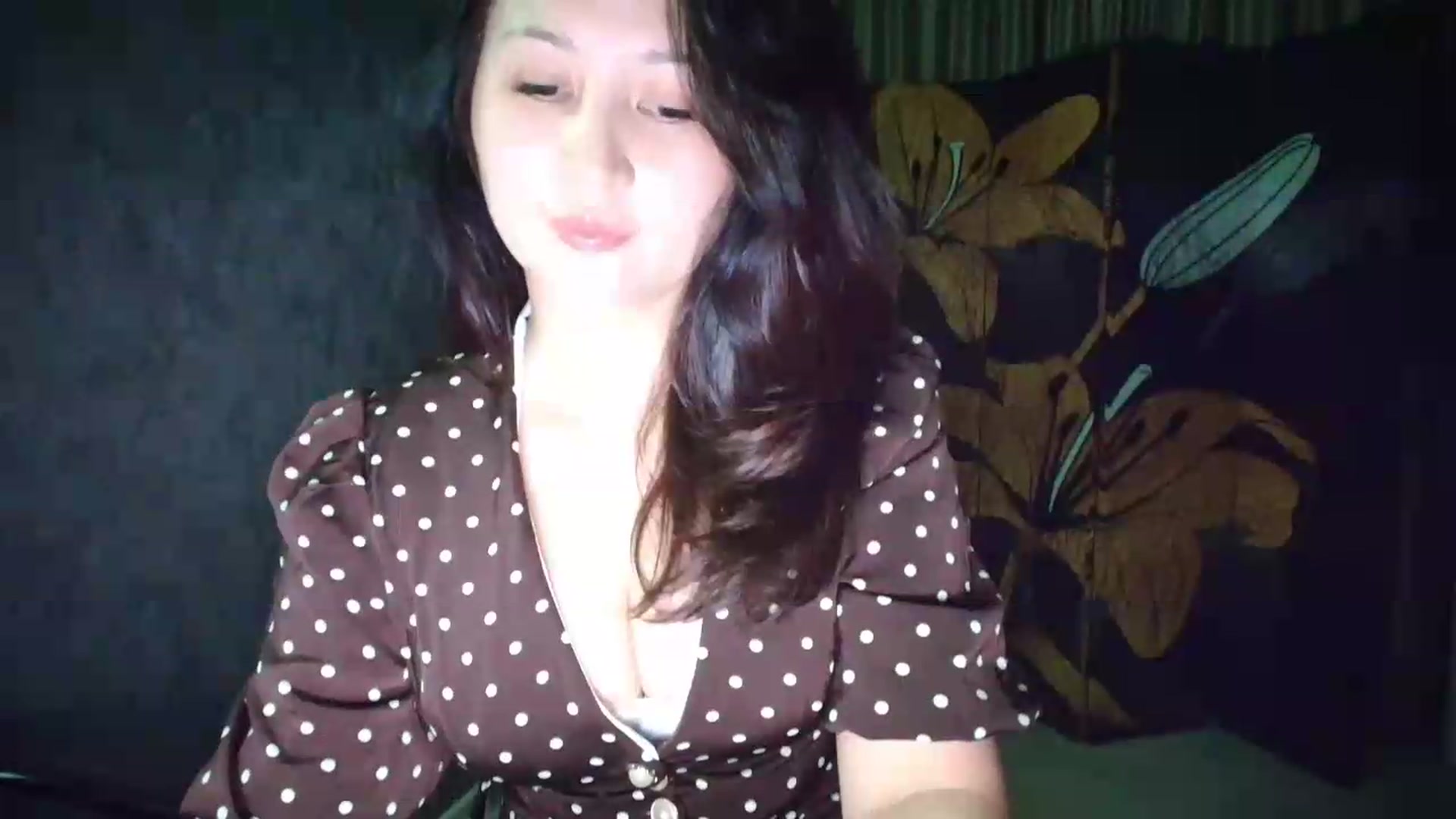 Gallery image thumbnail from Elfleur's myfreecams stream on, 09/16/2026, 20:55 image 17 of 20
