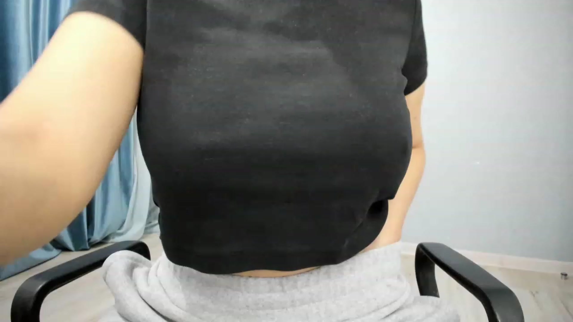 Gallery image thumbnail from Elfleurit's myfreecams stream on, 11/18/2022, 20:31 image 5 of 20