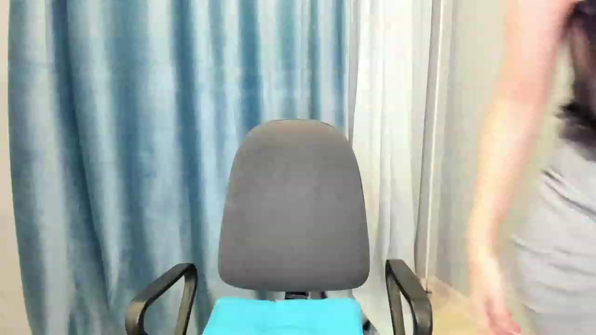Gallery image thumbnail from Elfleurit's myfreecams stream on, 11/20/2022, 01:08 image 9 of 20