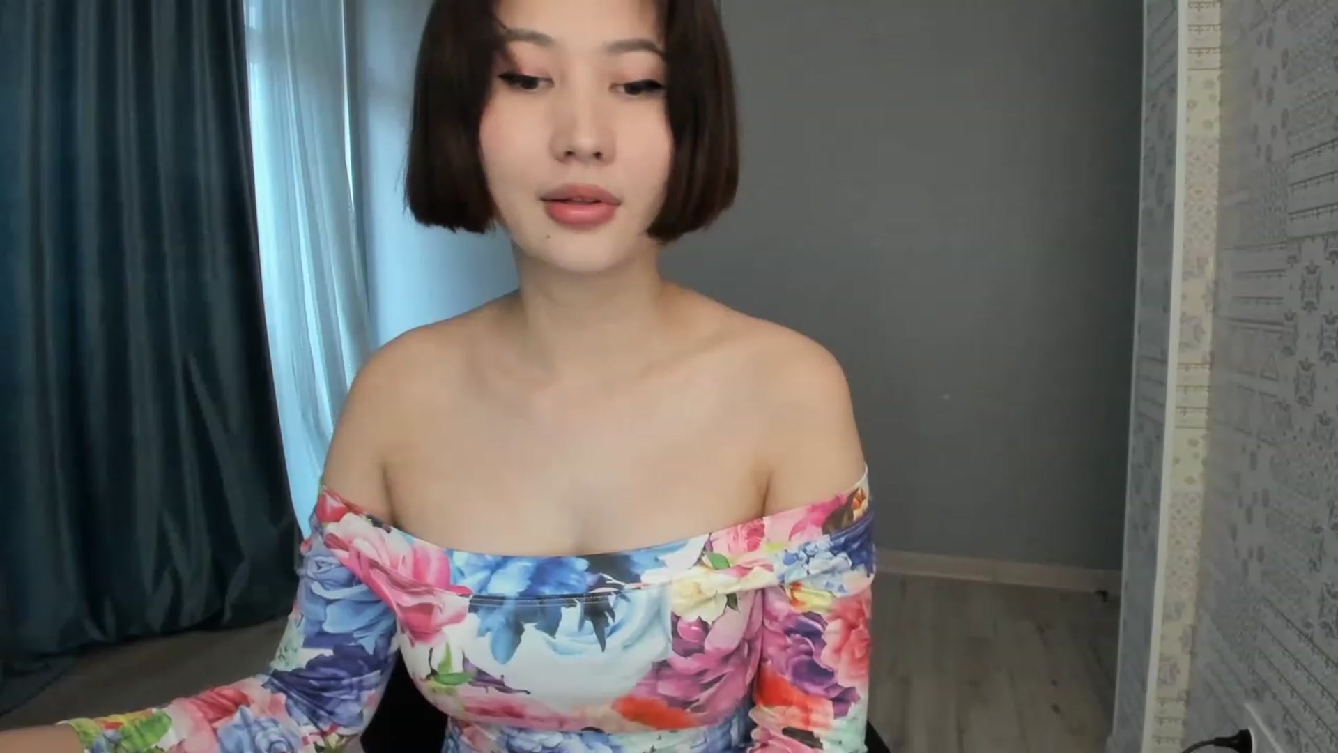Gallery image thumbnail from Elfleurit's myfreecams stream on, 11/21/2022, 02:58 image 8 of 20