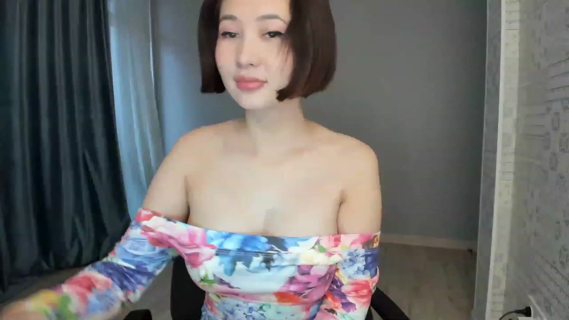 Gallery image thumbnail from Elfleurit's myfreecams stream on, 11/21/2022, 02:58 image 1 of 20