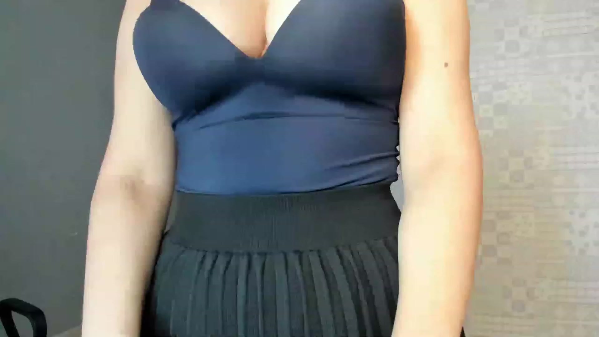 Gallery image thumbnail from Elfleurit's myfreecams stream on, 11/23/2022, 05:03 image 5 of 20