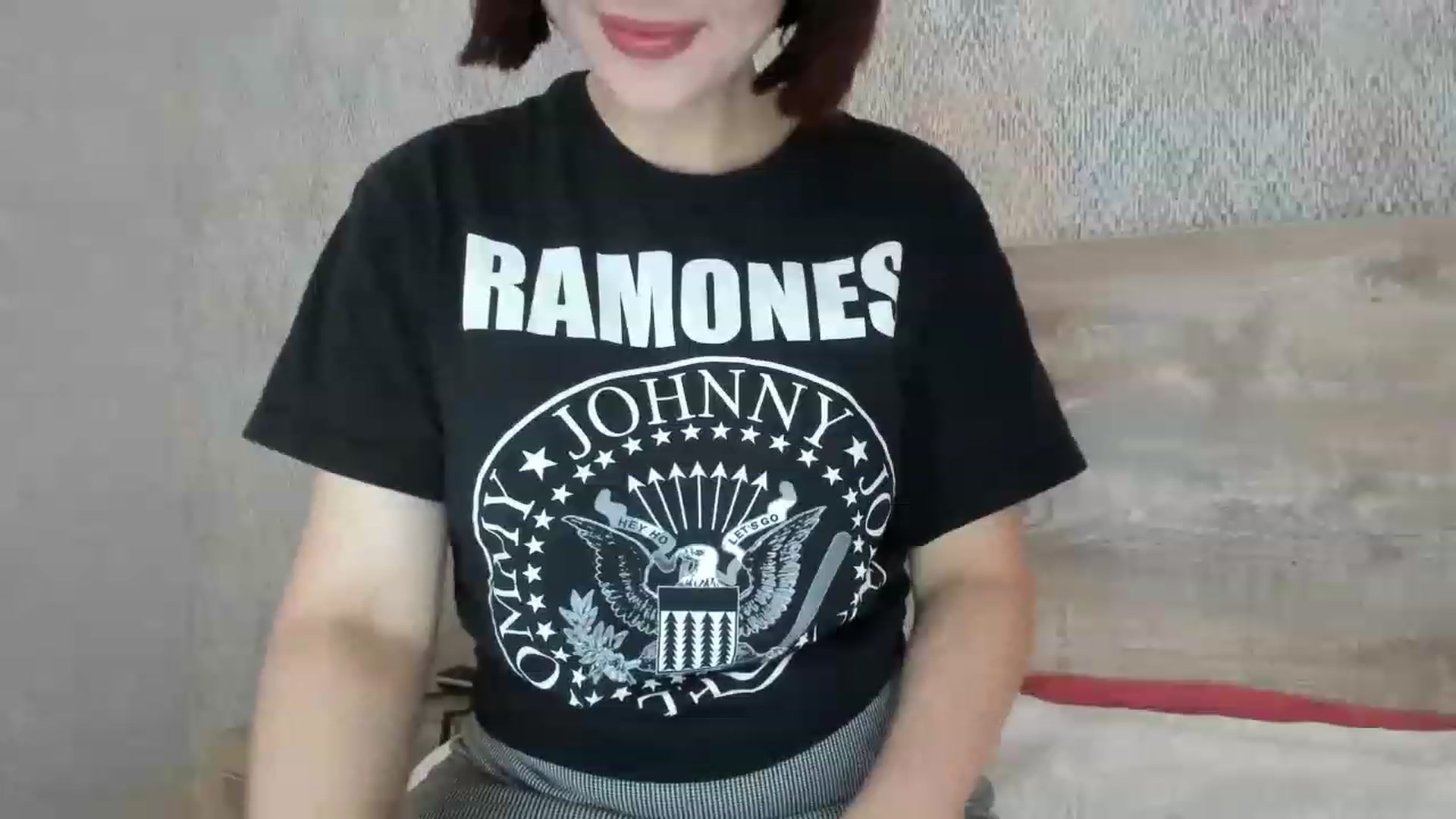 Gallery image thumbnail from Elfleurit's myfreecams stream on, 12/05/2022, 08:32 image 7 of 20