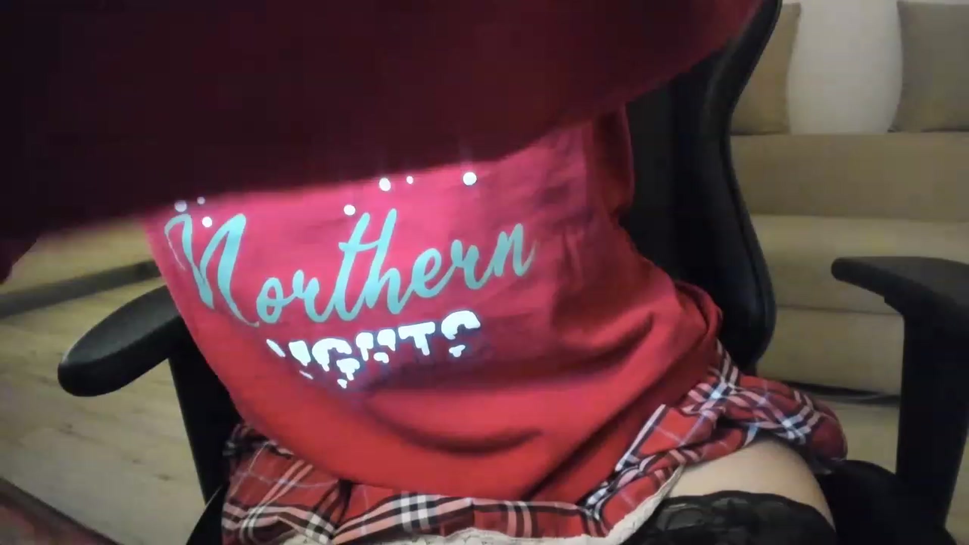 Gallery image thumbnail from Elfleurit's myfreecams stream on, 12/31/2022, 19:05 image 19 of 20