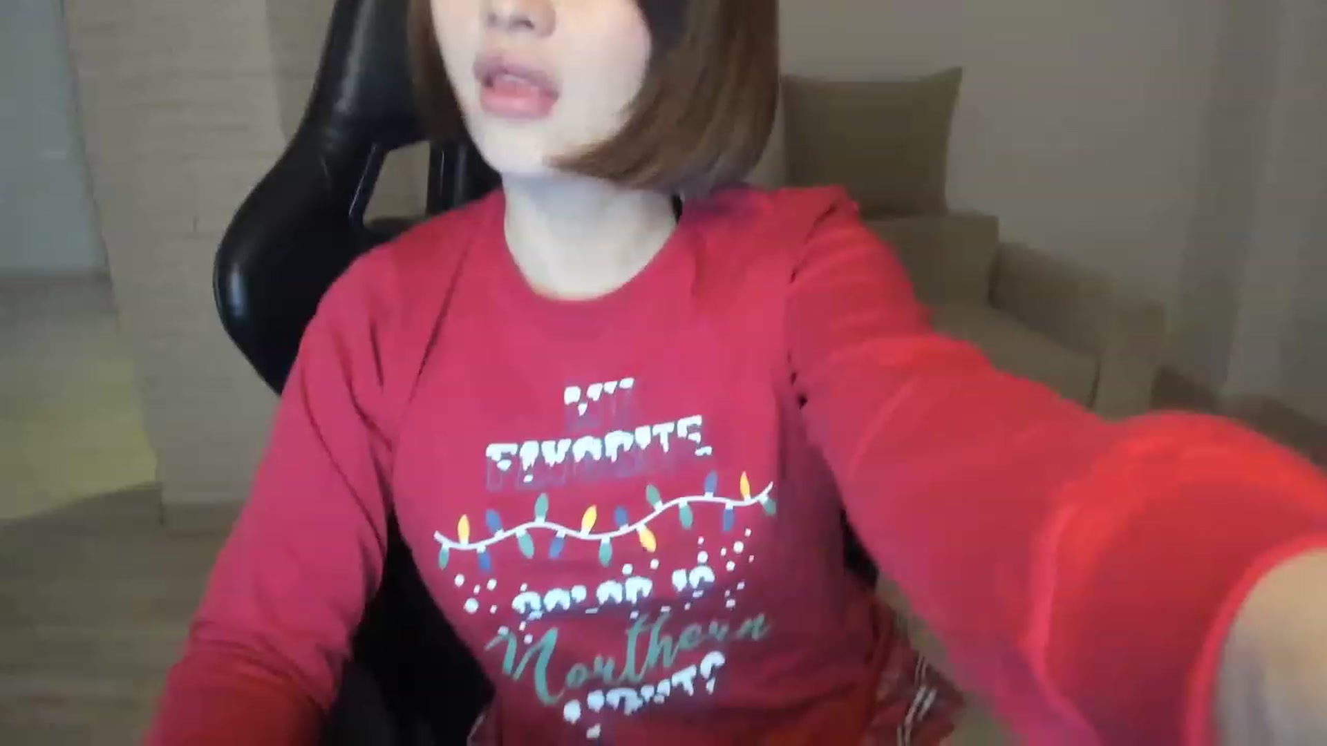 Gallery image thumbnail from Elfleurit's myfreecams stream on, 12/31/2022, 19:05 image 6 of 20
