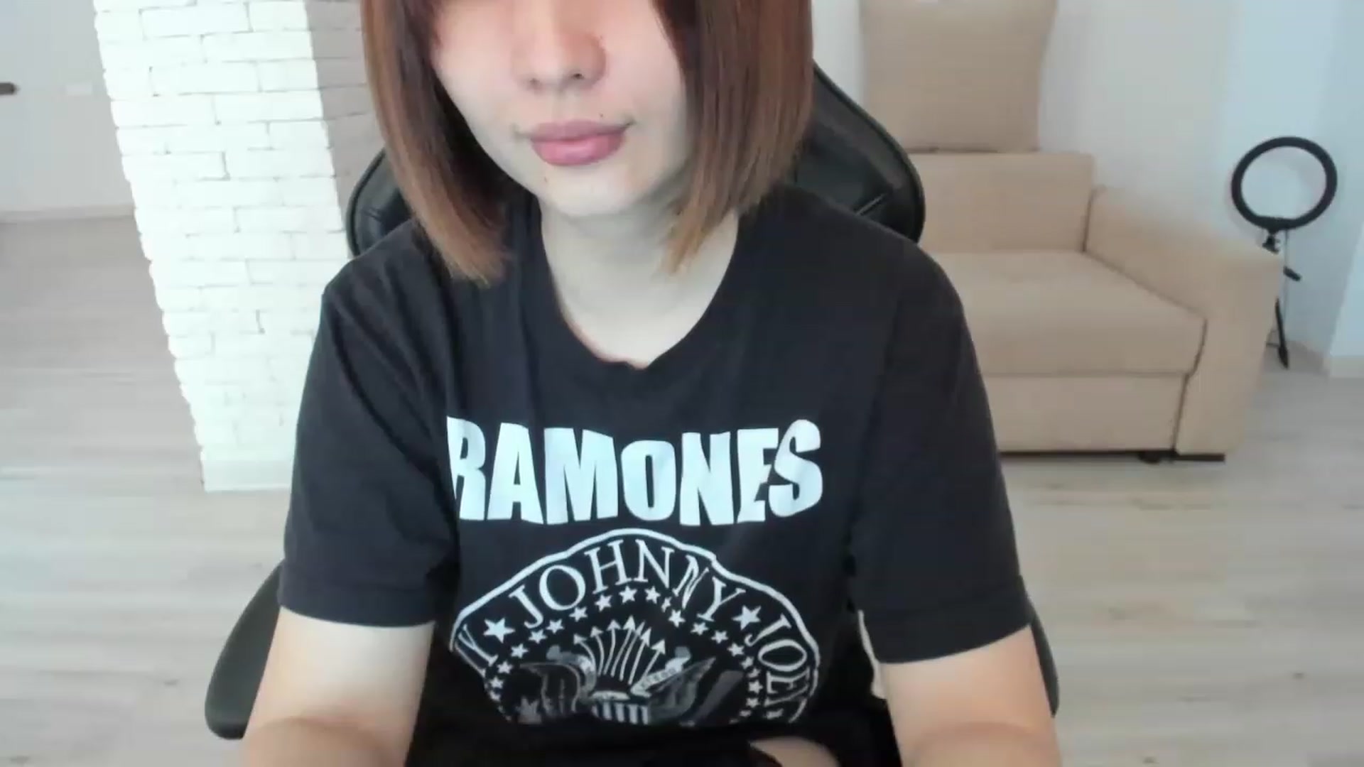 Gallery image thumbnail from Elfleurit's myfreecams stream on, 01/04/2023, 06:47 image 10 of 20