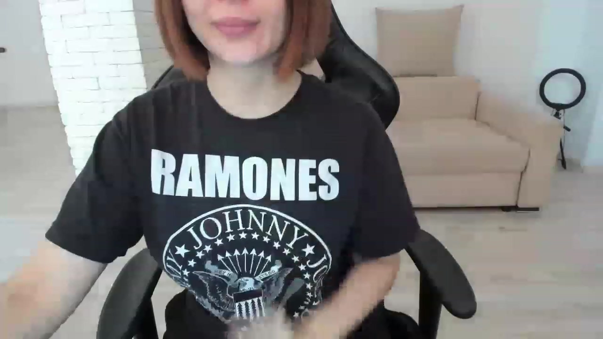 Gallery image thumbnail from Elfleurit's myfreecams stream on, 01/04/2023, 06:47 image 14 of 20