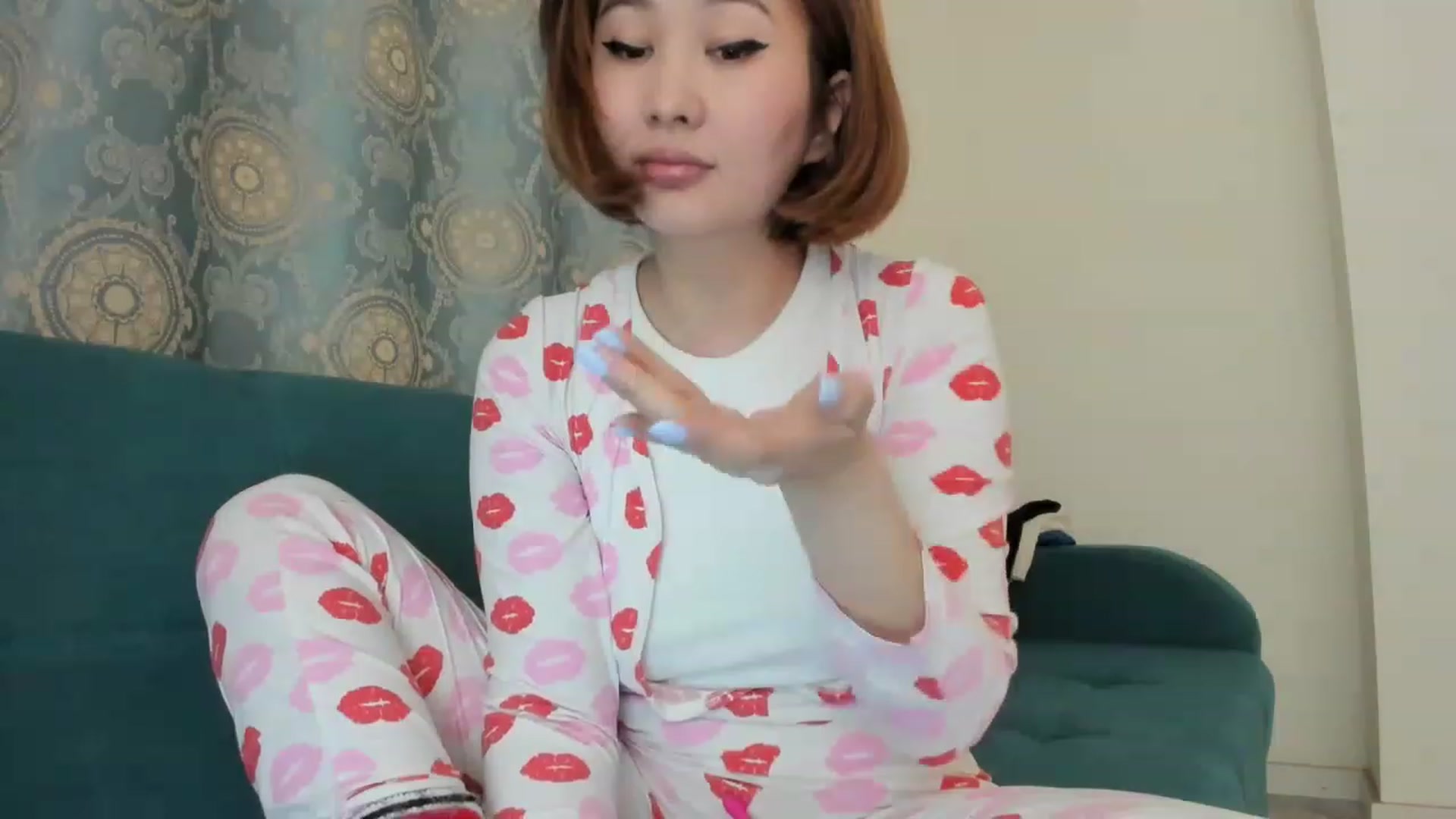 Gallery image thumbnail from Elfleurit's myfreecams stream on, 02/26/2023, 21:38 image 4 of 20