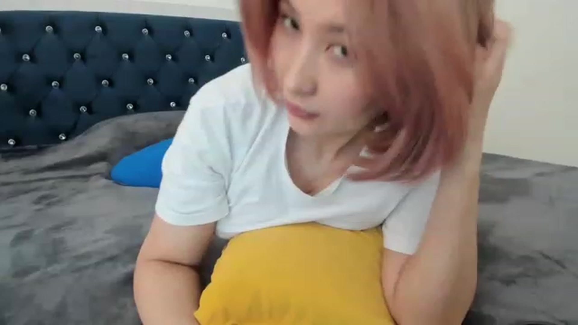 Gallery image thumbnail from Elfleurit's myfreecams stream on, 03/23/2023, 08:12 image 6 of 20