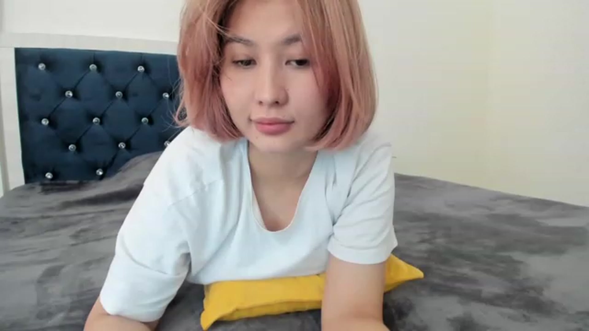 Gallery image thumbnail from Elfleurit's myfreecams stream on, 03/23/2023, 08:12 image 19 of 20
