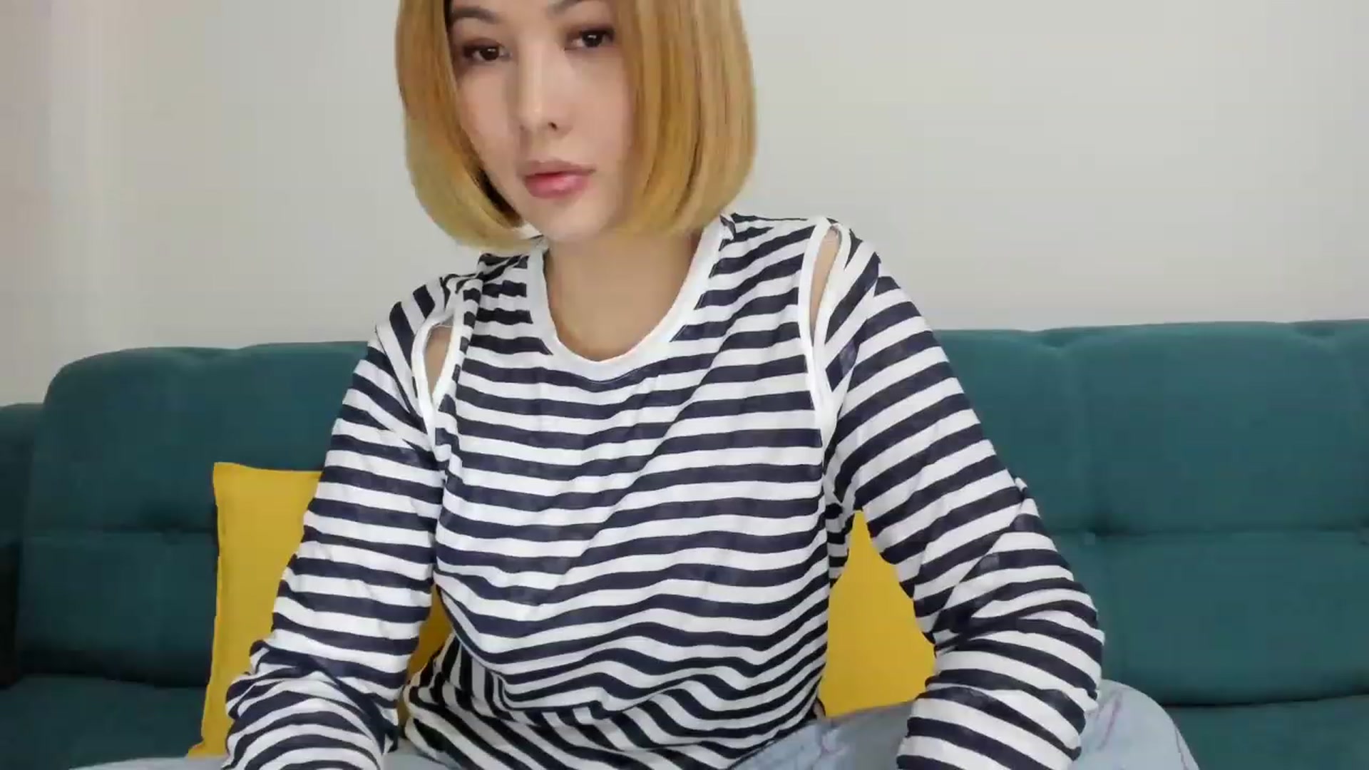 Gallery image thumbnail from Elfleurit's myfreecams stream on, 04/09/2023, 18:47 image 18 of 20