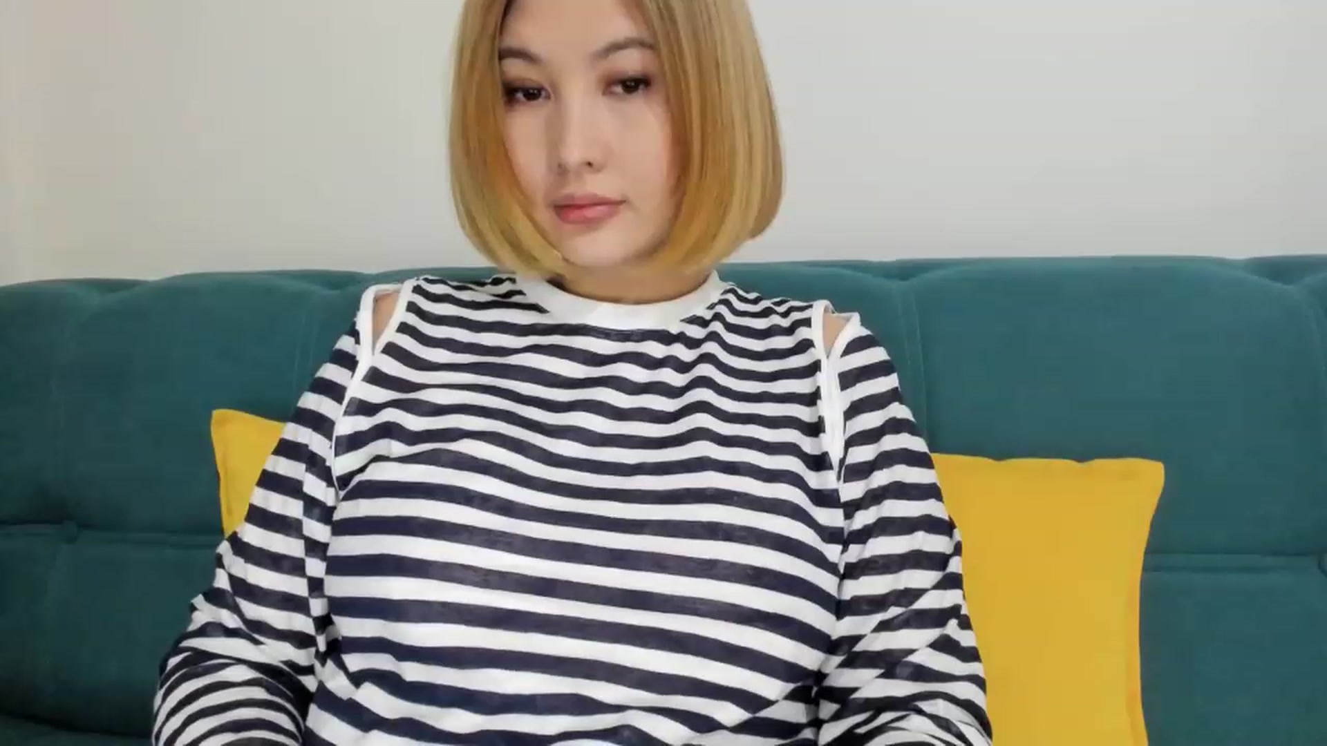 Gallery image thumbnail from Elfleurit's myfreecams stream on, 04/09/2023, 18:47 image 3 of 20