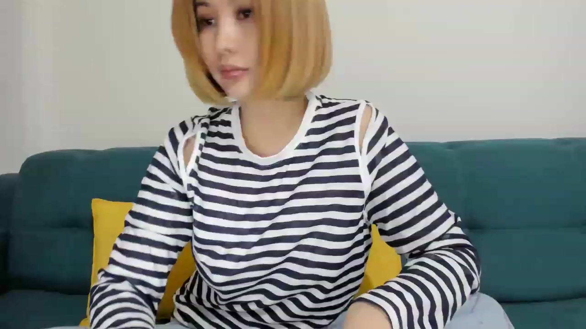 Gallery image thumbnail from Elfleurit's myfreecams stream on, 04/09/2023, 18:47 image 19 of 20