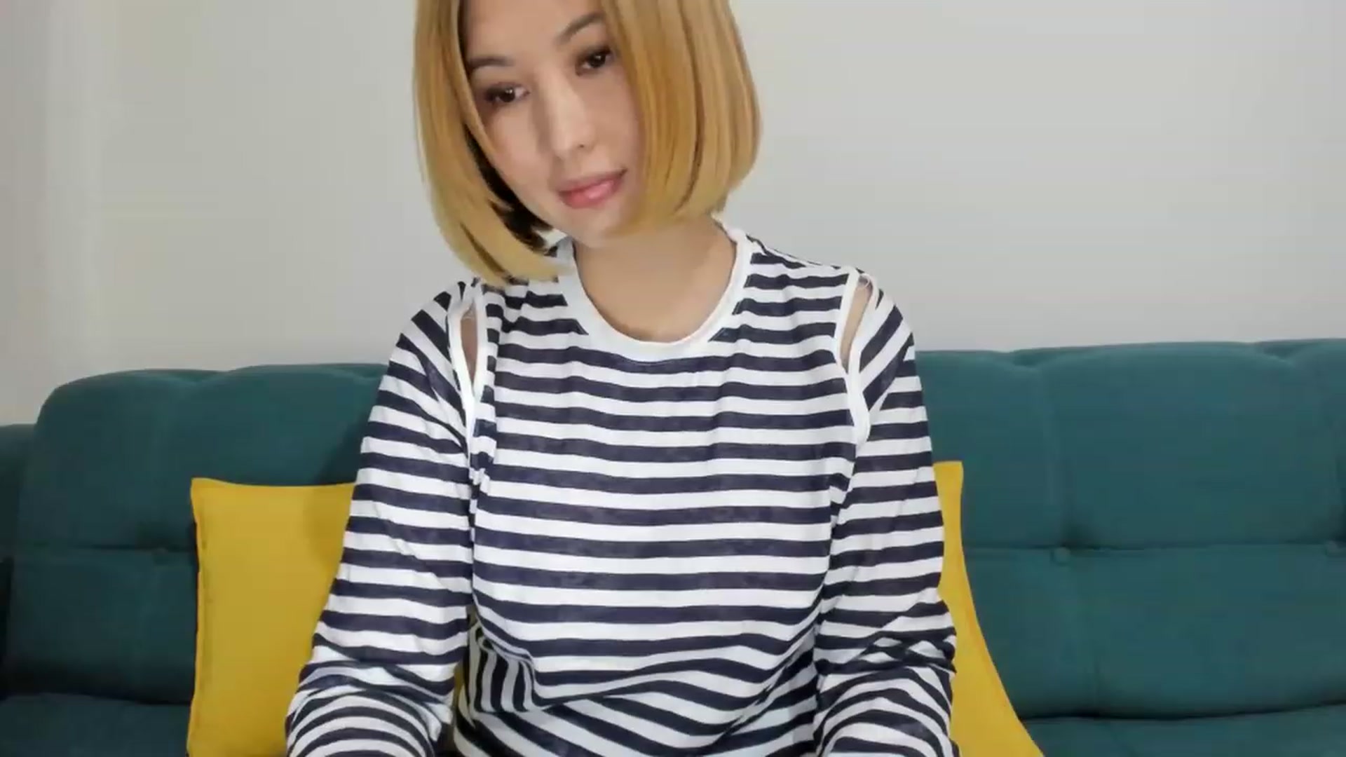 Gallery image thumbnail from Elfleurit's myfreecams stream on, 04/09/2023, 19:34 image 8 of 20