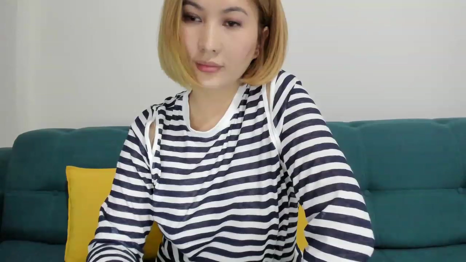 Gallery image thumbnail from Elfleurit's myfreecams stream on, 04/09/2023, 19:34 image 19 of 20