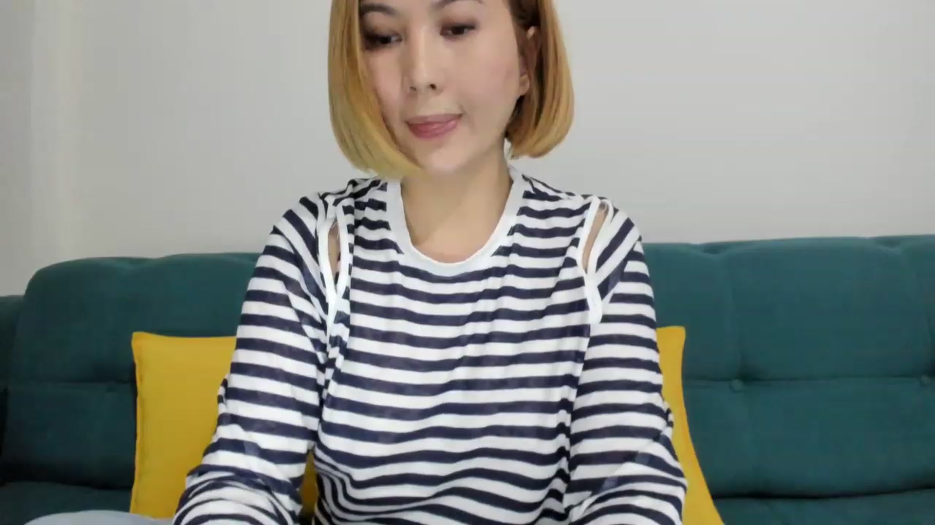 Gallery image thumbnail from Elfleurit's myfreecams stream on, 04/09/2023, 19:34 image 18 of 20