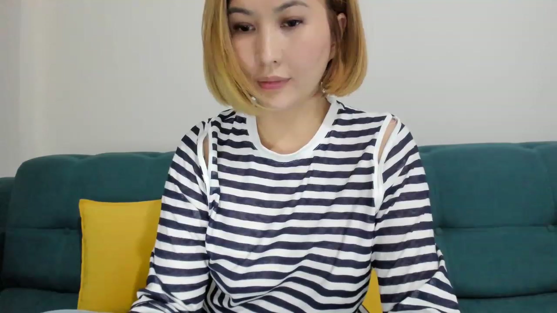 Gallery image thumbnail from Elfleurit's myfreecams stream on, 04/09/2023, 19:34 image 16 of 20