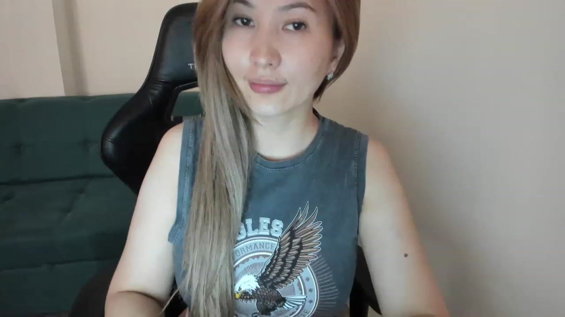 Gallery image thumbnail from Elfleurit's myfreecams stream on, 05/28/2023, 07:54 image 19 of 20