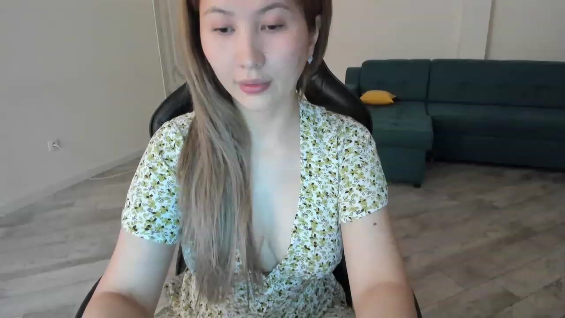 Gallery image thumbnail from Elfleurit's myfreecams stream on, 06/01/2023, 06:59 image 17 of 20