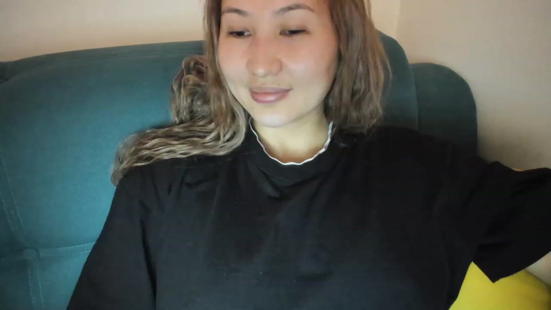Gallery image thumbnail from Elfleurit's myfreecams stream on, 06/04/2023, 08:22 image 3 of 20
