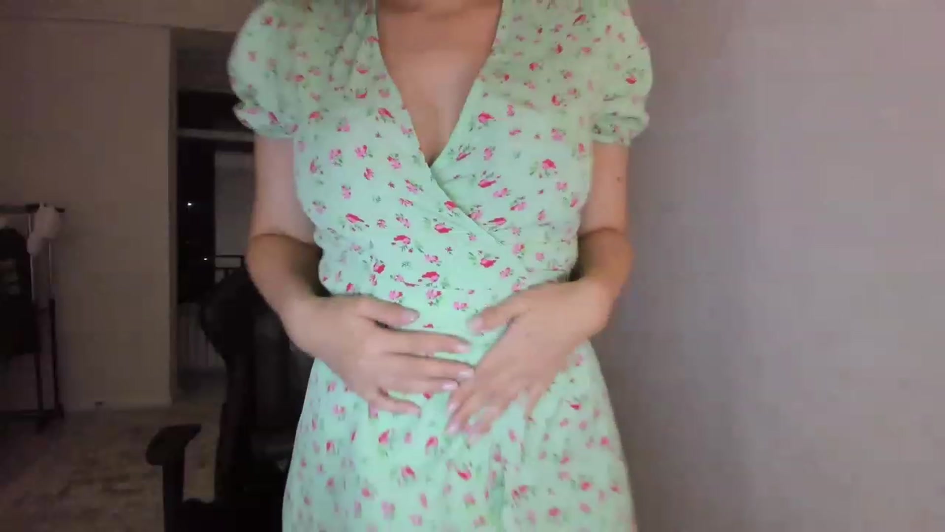 Gallery image thumbnail from Elfleurit's myfreecams stream on, 07/17/2023, 18:47 image 9 of 20
