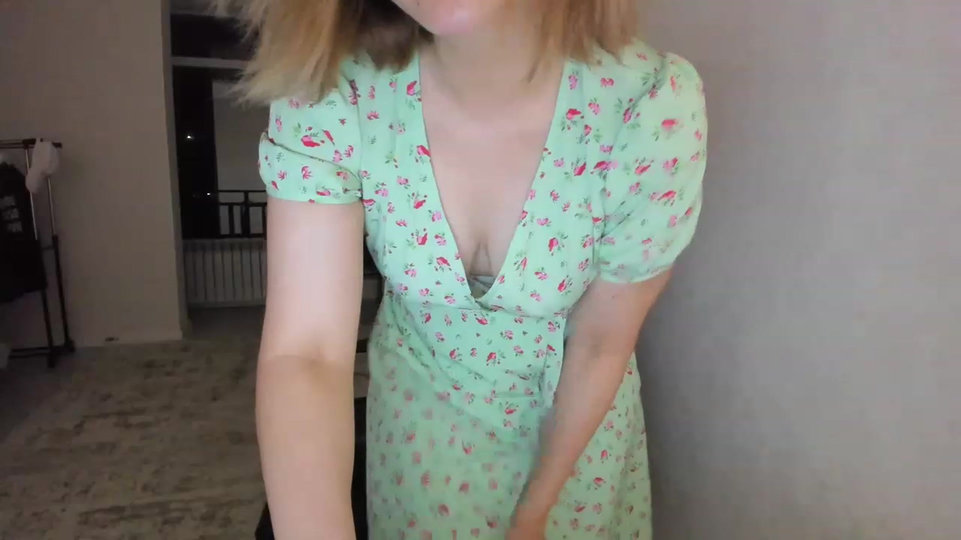 Gallery image thumbnail from Elfleurit's myfreecams stream on, 07/17/2023, 18:47 image 8 of 20