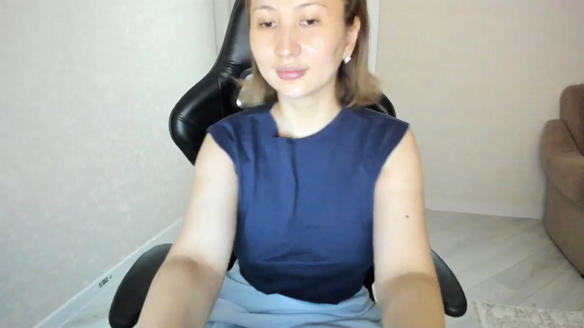 Gallery image thumbnail from Elfleurit's myfreecams stream on, 07/30/2023, 20:31 image 19 of 20